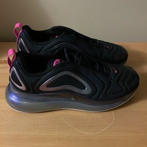 Nike Air Max 720 Black Laser Fuchsia Style CD2047-001 Women’s Sneakers Size 10